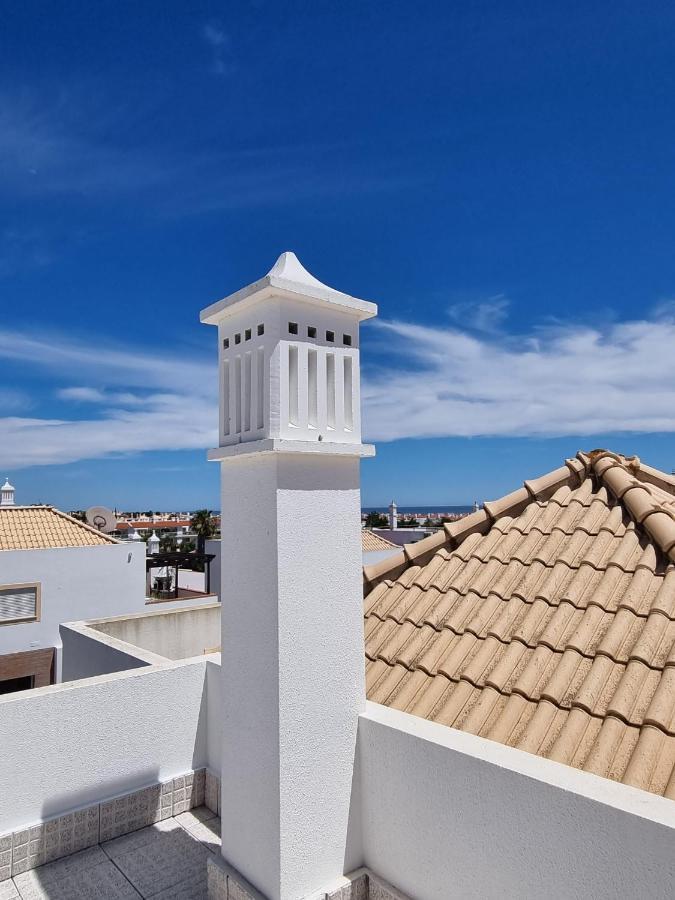 Apartamento Duplex Em Cabanas De ตาวิรา ภายนอก รูปภาพ